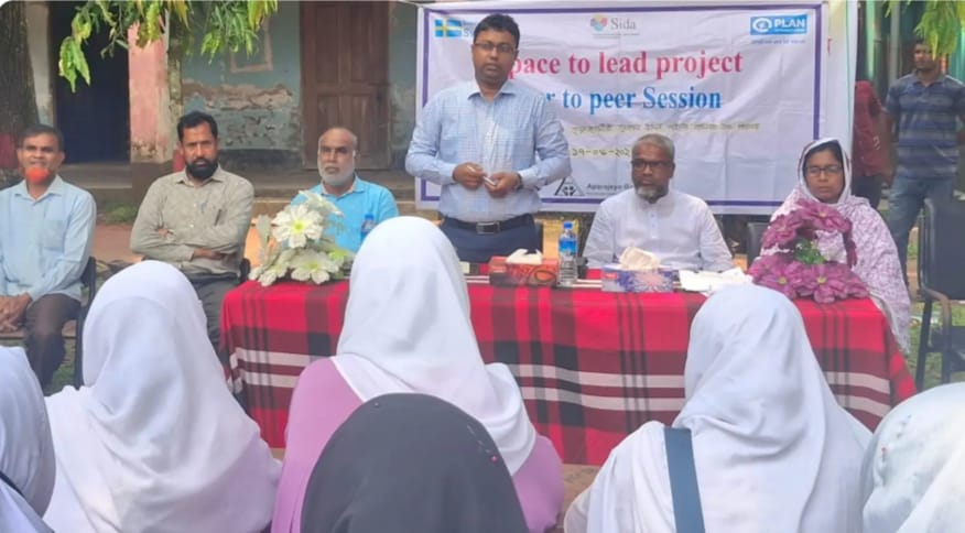 ভুরুঙ্গামারীতে বাল্য বিয়ে প্রতিরোধে শিক্ষার্থীদের সাথে পিয়ার টু পিয়ার সেশন