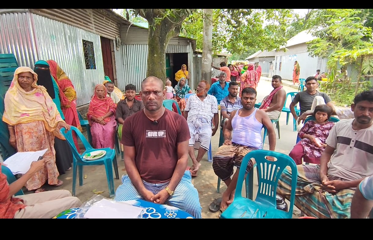 জামালপুর জেলার মেলান্দহে জমি সংক্রান্ত বিরোধে মিমাংশা করার উদ্যোগে গ্রাম্য শালিশী