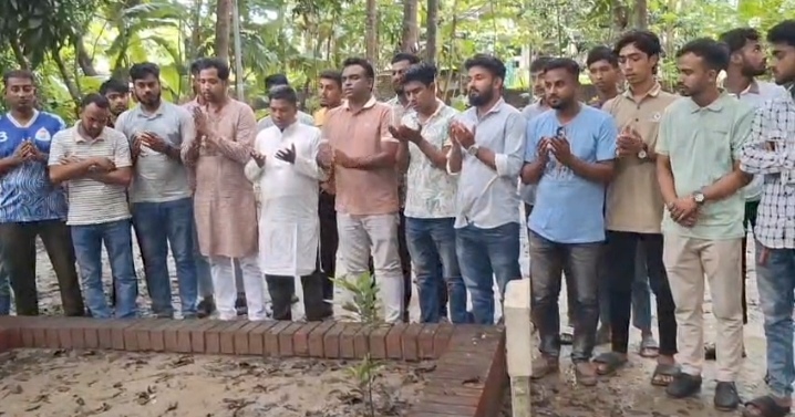 মাগুরায়  জুলাই আন্দোলনের শহীদ পরিবারের সাথে কেন্দ্রীয় ছাত্রদলের সাক্ষাৎ ও কবর জিয়ারত 